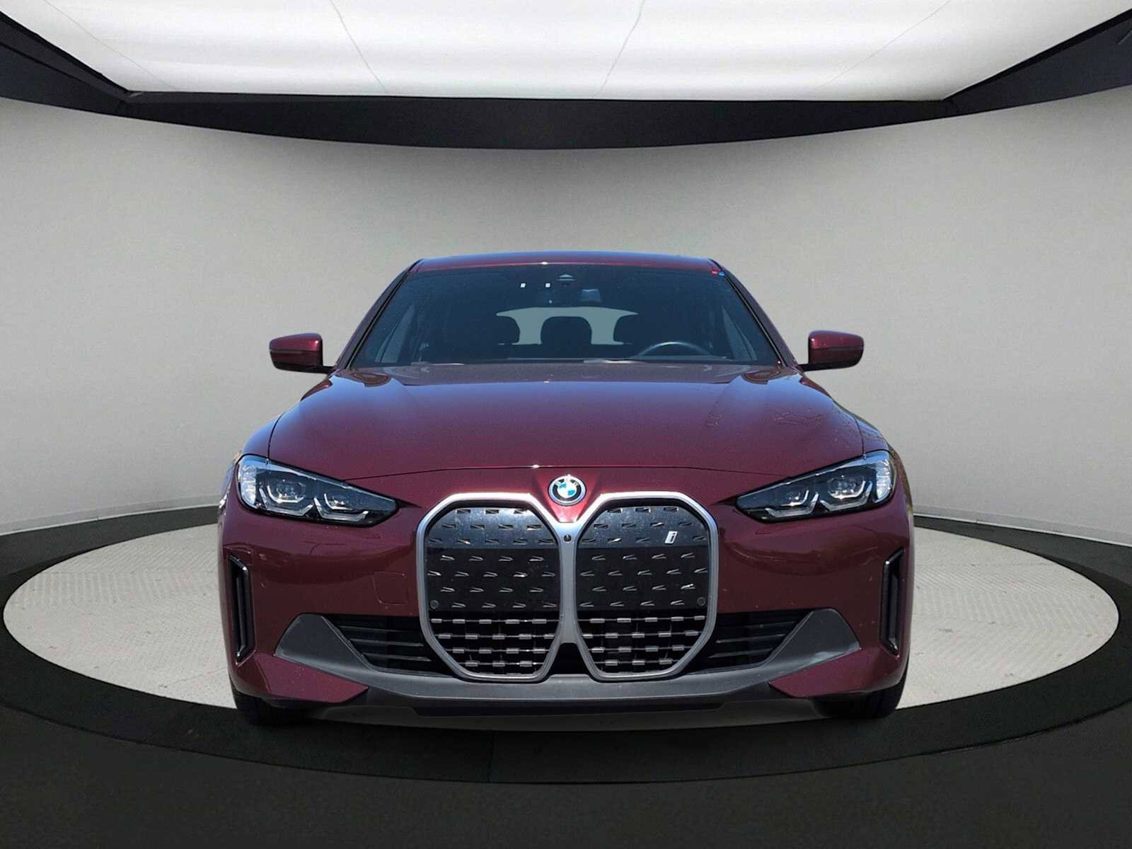 Certified 2023 BMW i4 eDrive35 w/ Premium Package image 3