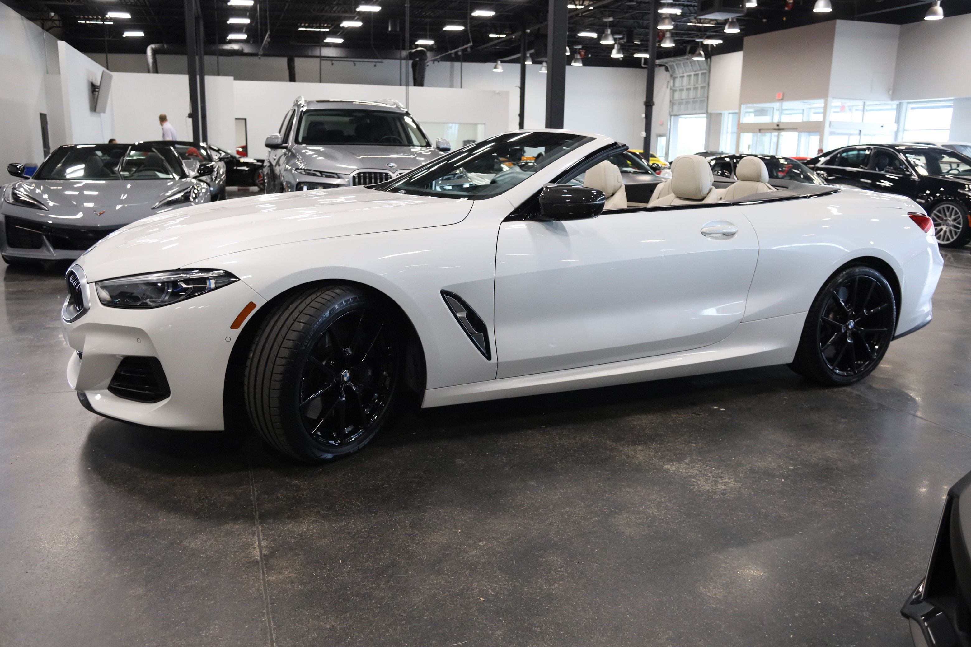 Used 2023 BMW M850i xDrive Convertible w/ M Carbon Exterior Package AWD/4WD image 16