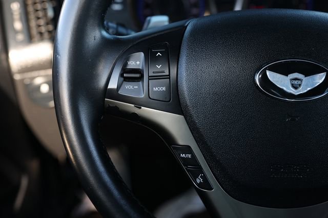 Used 2013 Hyundai Genesis 3.8 image 28