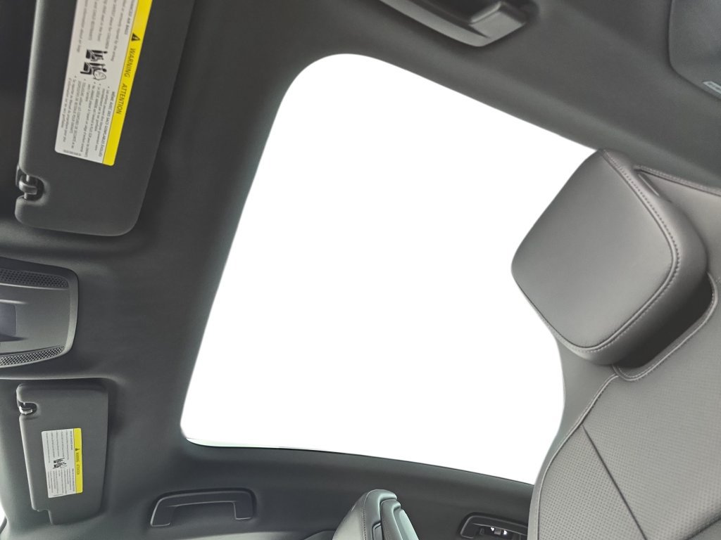 New 2026 Porsche Taycan AWD/4WD image 28