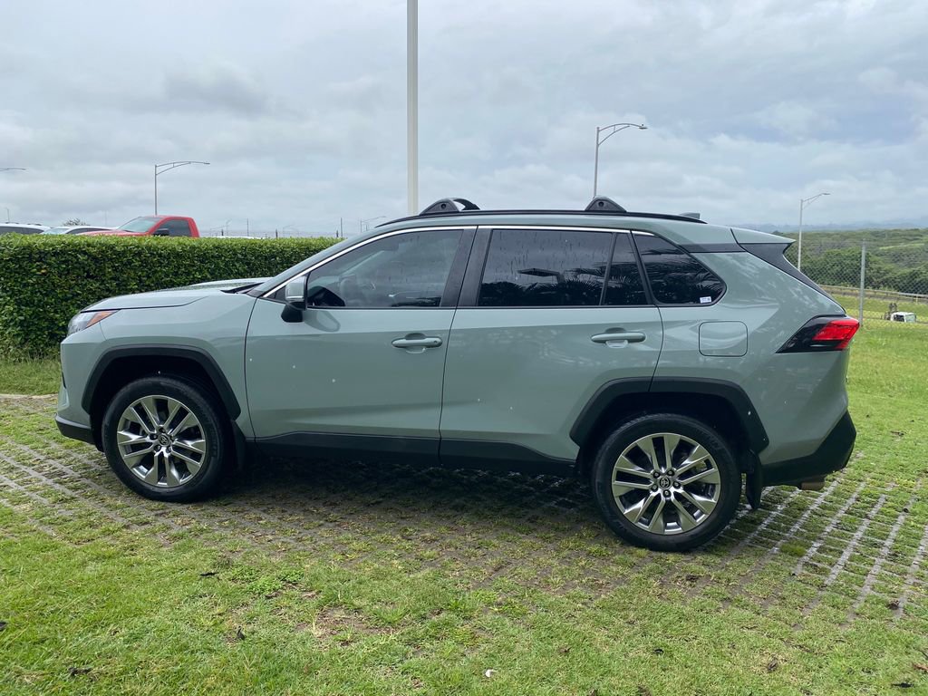 Used 2022 Toyota RAV4 XLE Premium FWD image 22
