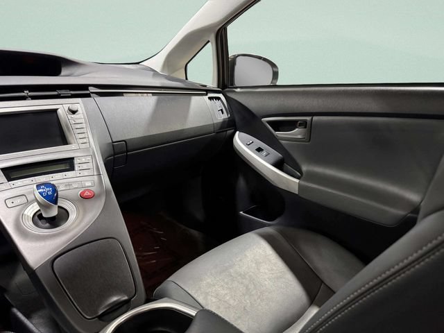 Used 2013 Toyota Prius Four w/ Deluxe Solar Roof Pkg FWD image 11