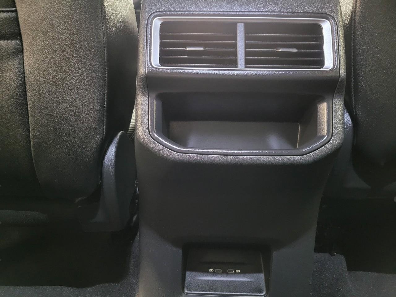 Used 2024 Volkswagen Atlas Cross Sport SE image 22