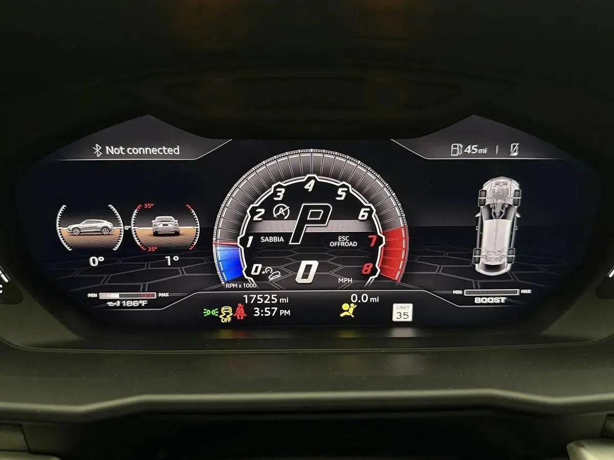 Used 2021 Lamborghini Urus AWD/4WD image 18
