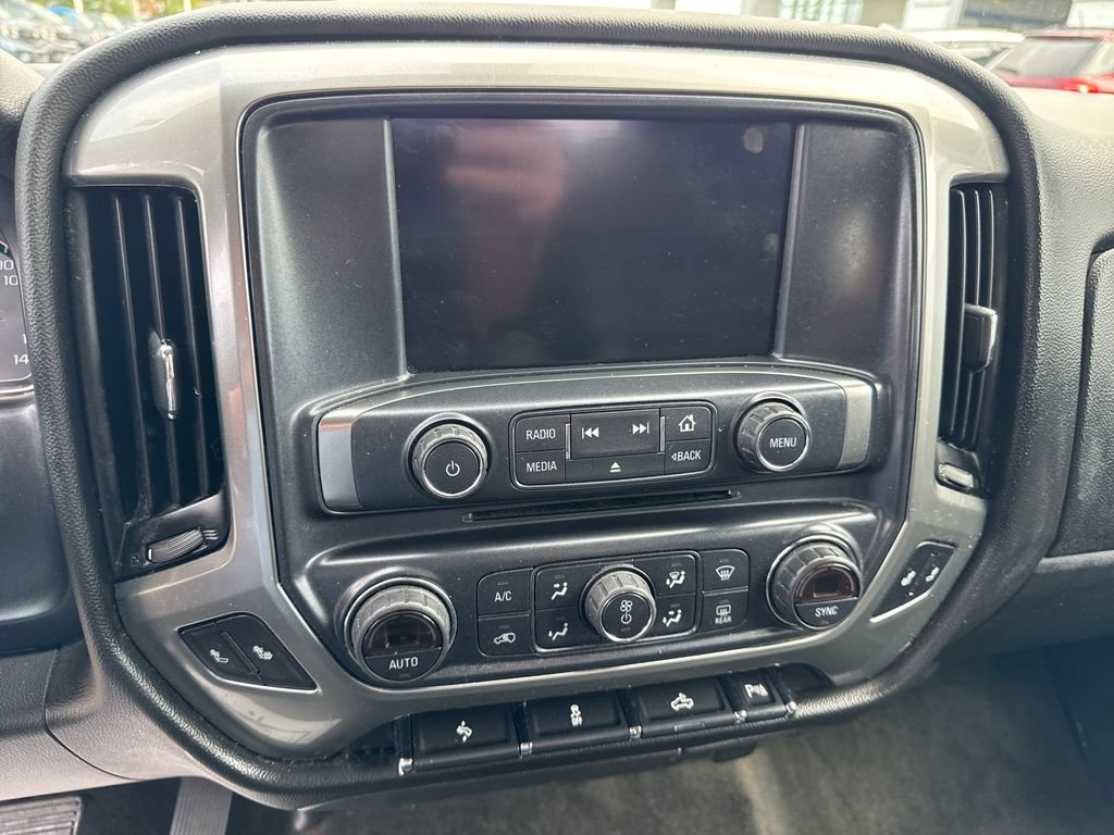 Used 2018 Chevrolet Silverado 1500 LT w/ Max Trailering Package RWD image 17