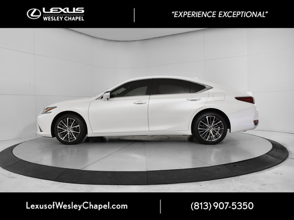 Used 2023 Lexus ES 250 w/ Premium Package image 10