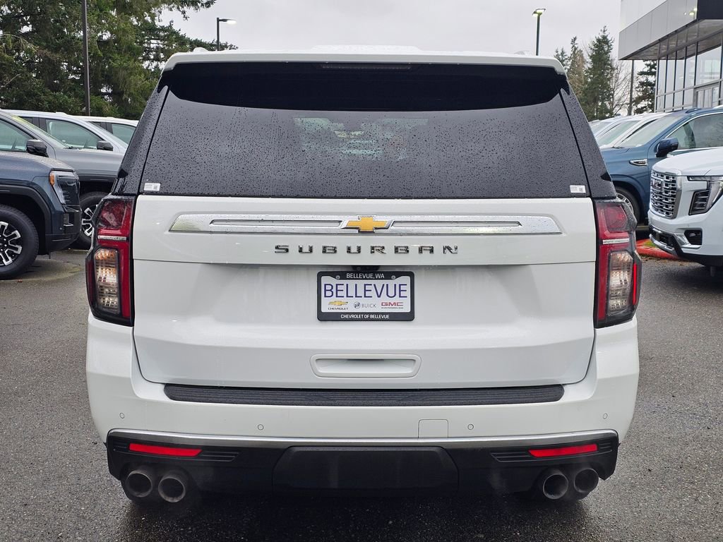 Used 2022 Chevrolet Suburban High Country image 4