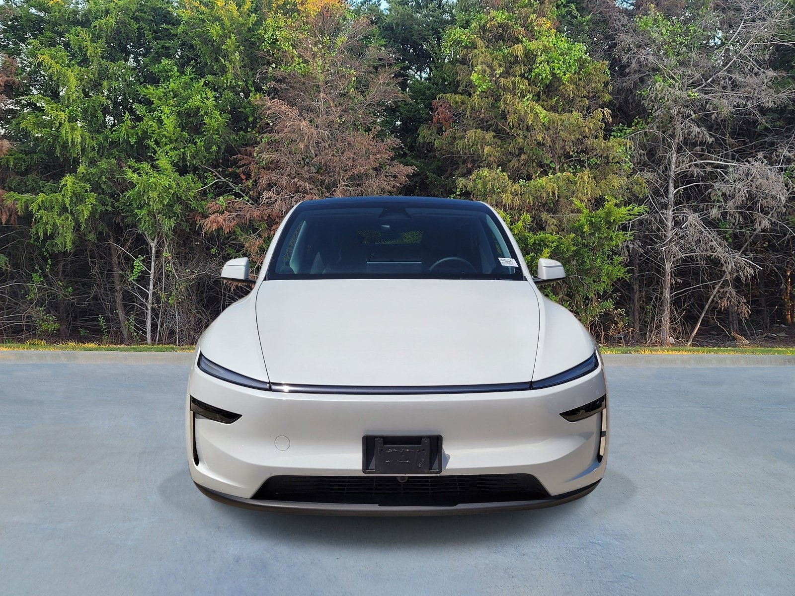 Used 2026 Tesla Model Y AWD image 2