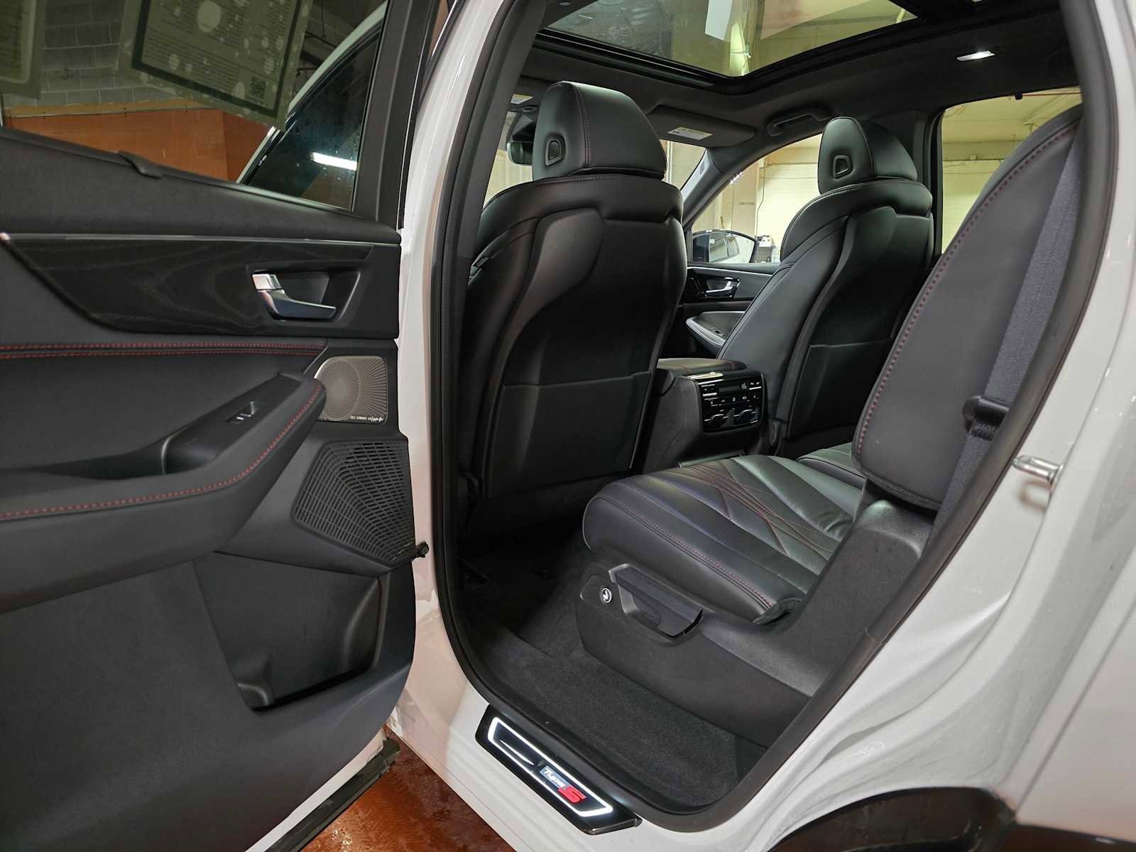 Used 2023 Acura MDX Type S image 22