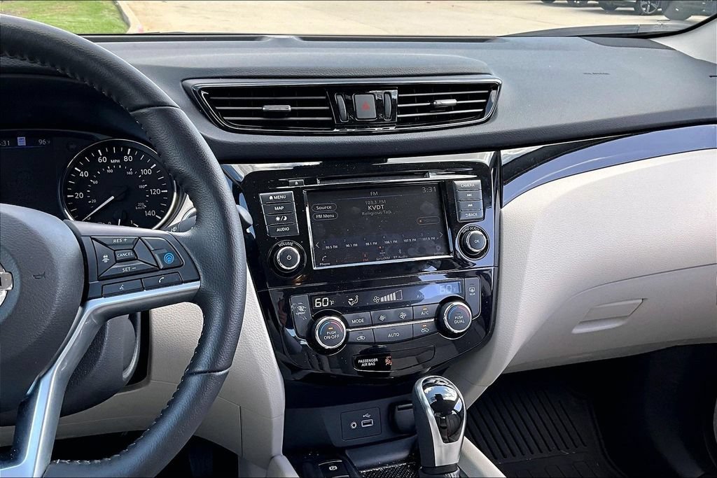 Used 2022 Nissan Rogue Sport SL AWD/4WD image 8