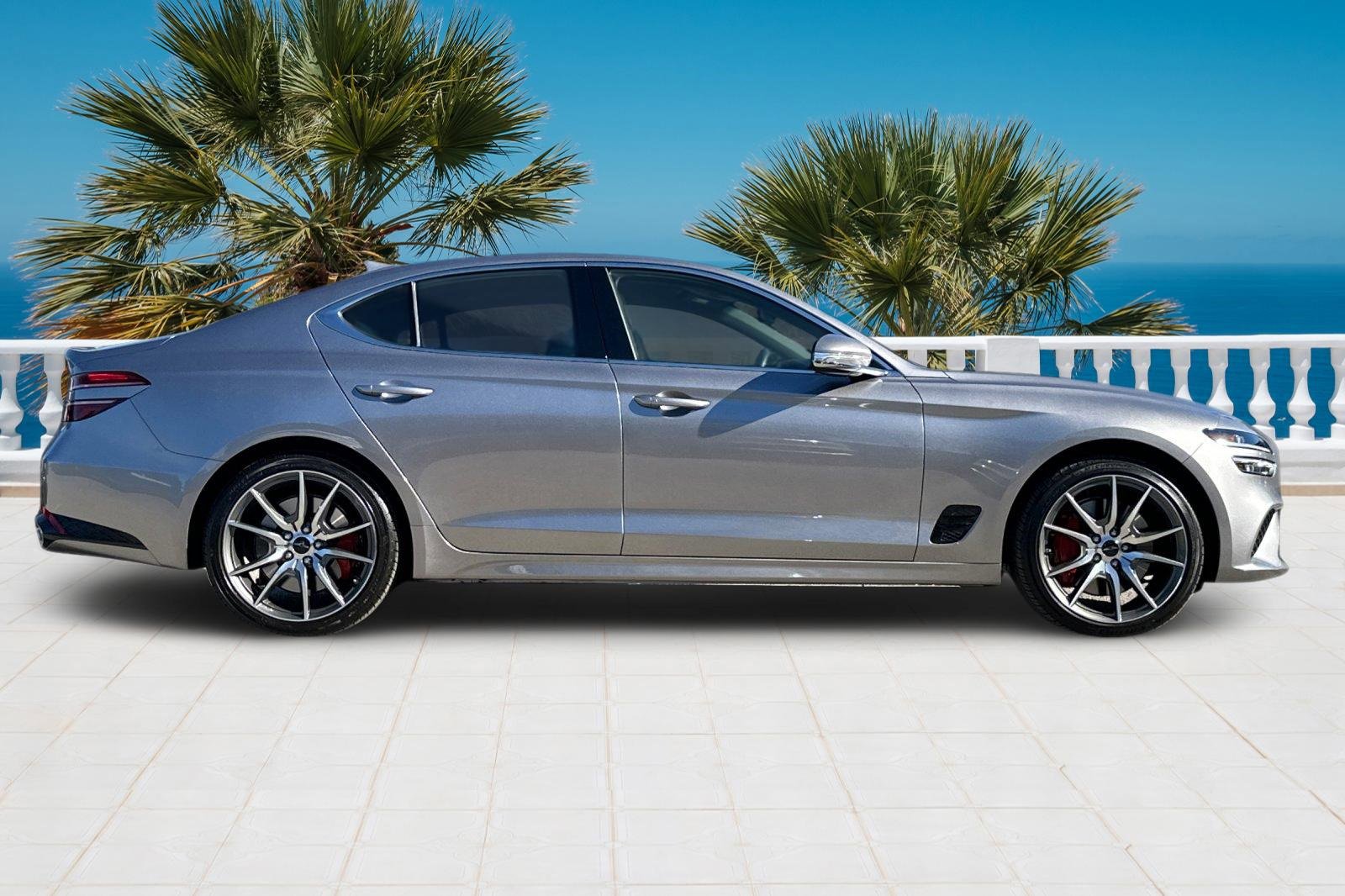 Used 2025 Genesis G70 2.5T image 4