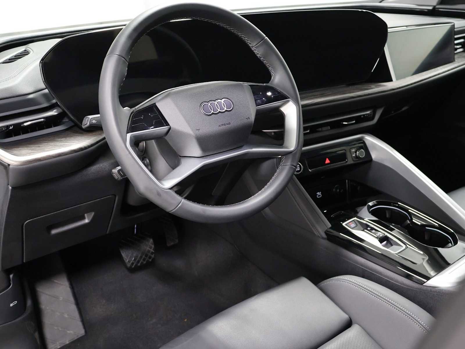Certified 2025 Audi Q5 Prestige AWD/4WD image 4