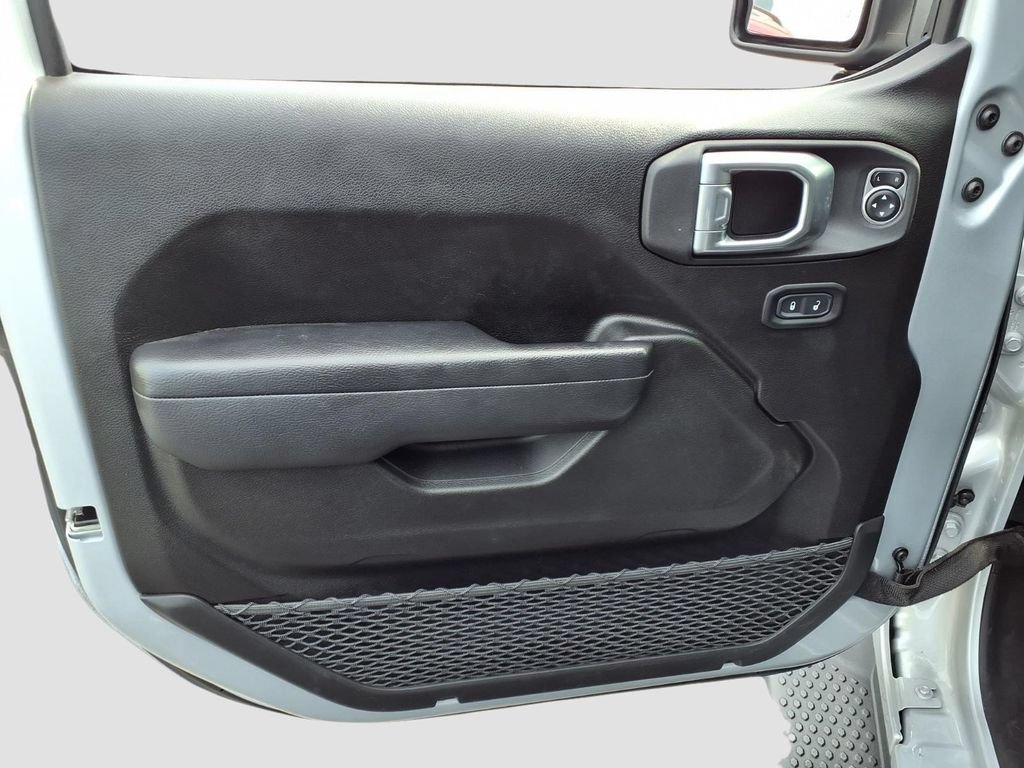 Used 2024 Jeep Wrangler Sport AWD/4WD image 23