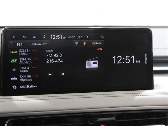 Certified 2025 Genesis G70 2.5T image 11