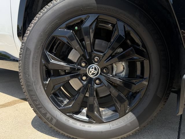 Certified 2023 Toyota RAV4 SE AWD/4WD image 10