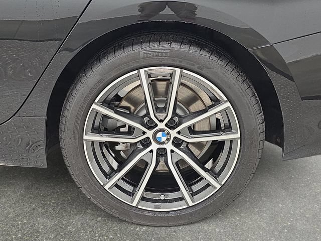 Used 2019 BMW 330i xDrive Sedan w/ Driving Assistance Package AWD/4WD image 31