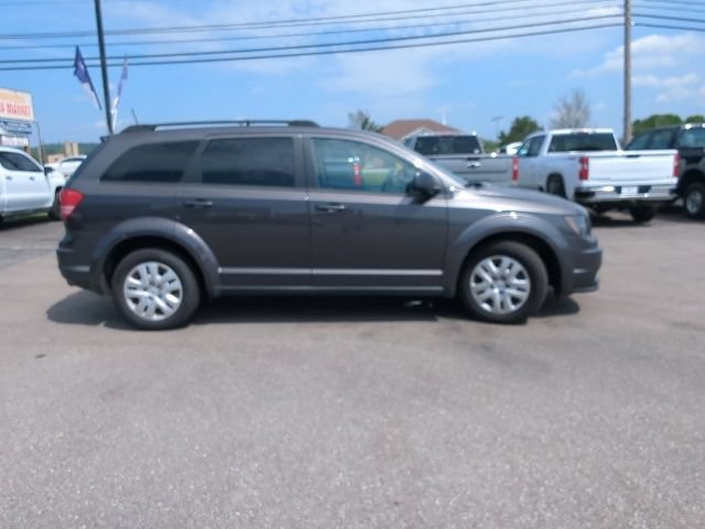 Used 2018 Dodge Journey SE w/ Connectivity Group FWD image 7