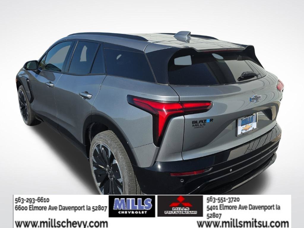 Used 2024 Chevrolet Blazer EV RS AWD/4WD image 3