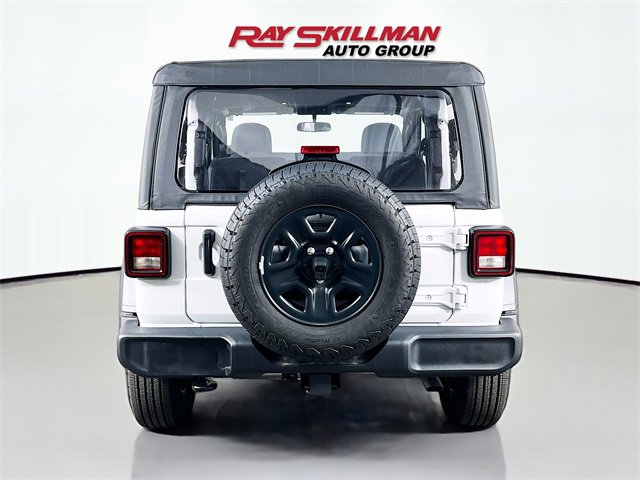 Used 2025 Jeep Wrangler Sport image 6