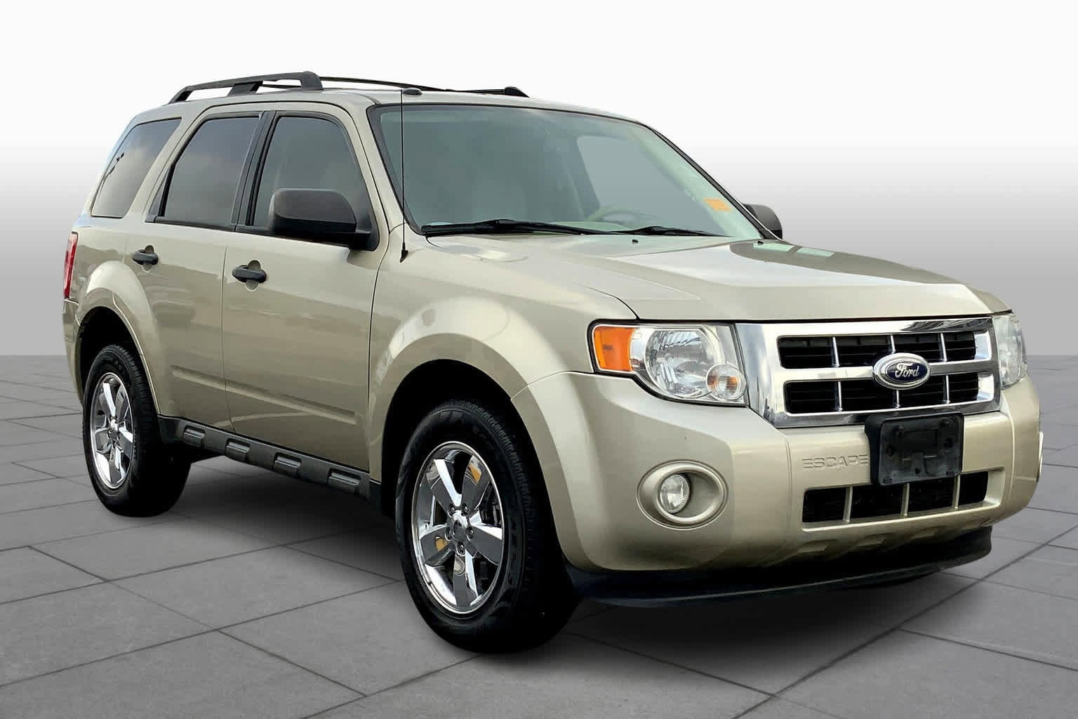 Used 2012 Ford Escape XLT FWD image 3