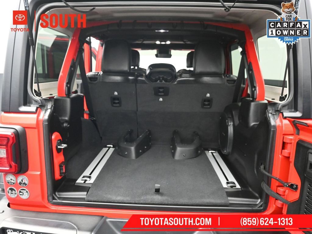 Used 2022 Jeep Wrangler Unlimited Rubicon w/ Xtreme Recon 35" Tire Package image 30