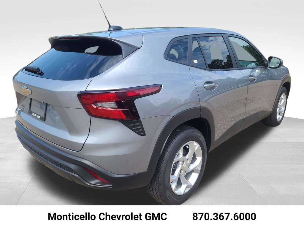 New 2026 Chevrolet Trax LS w/ LS Convenience Package FWD image 8