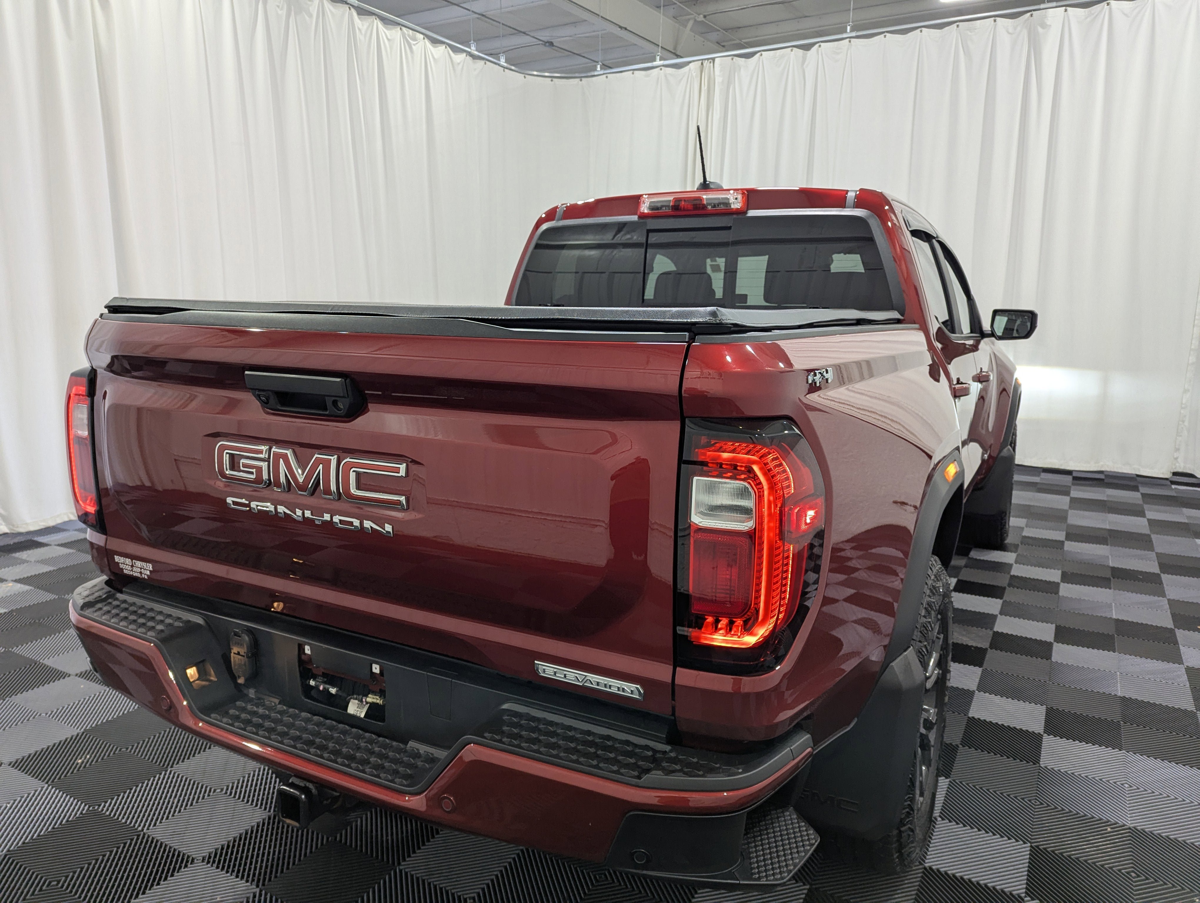 Used 2025 GMC Canyon Elevation w/ Convenience Package AWD/4WD image 7