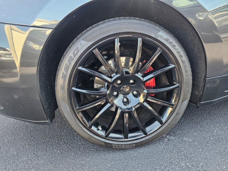 Used 2011 Maserati GranTurismo Convertible RWD image 39