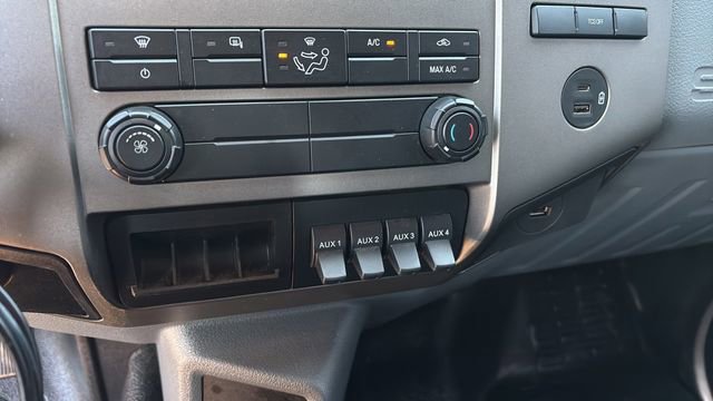 Used 2022 Ford F650 2WD Crew Cab Super Duty image 39