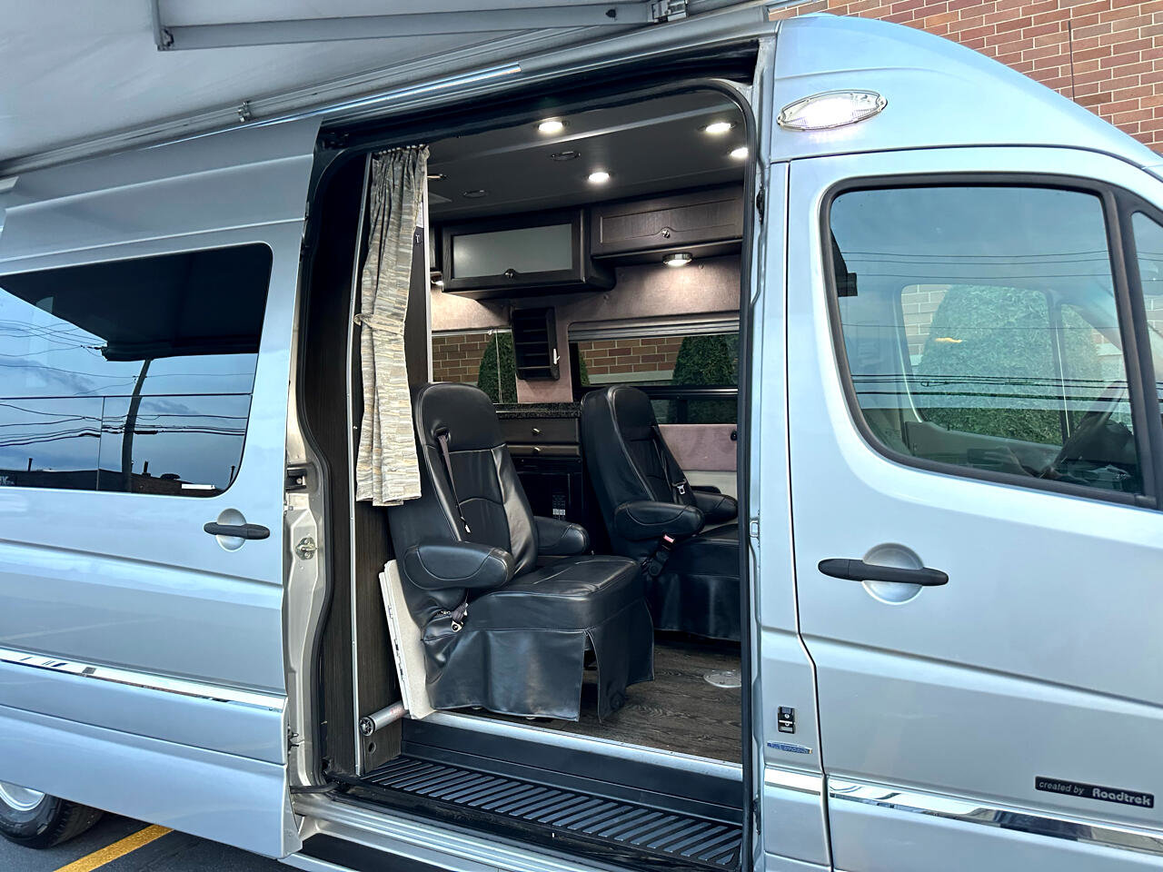 Used 2015 Mercedes-Benz Sprinter 3500 w/ Active Safety Plus Package image 3