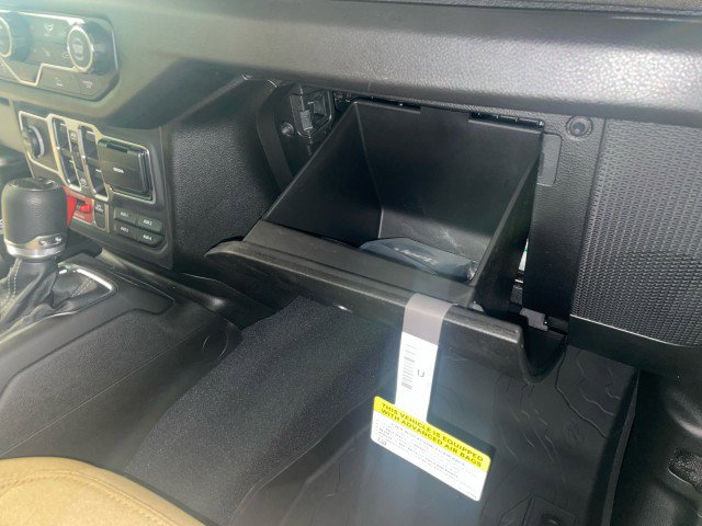 New 2026 Jeep Gladiator Sport S image 17