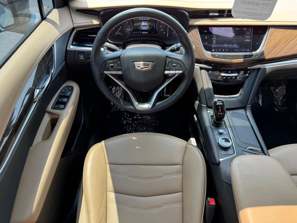 Certified 2024 Cadillac XT6 Sport w/ LPO, Onyx Lite Package AWD/4WD image 16