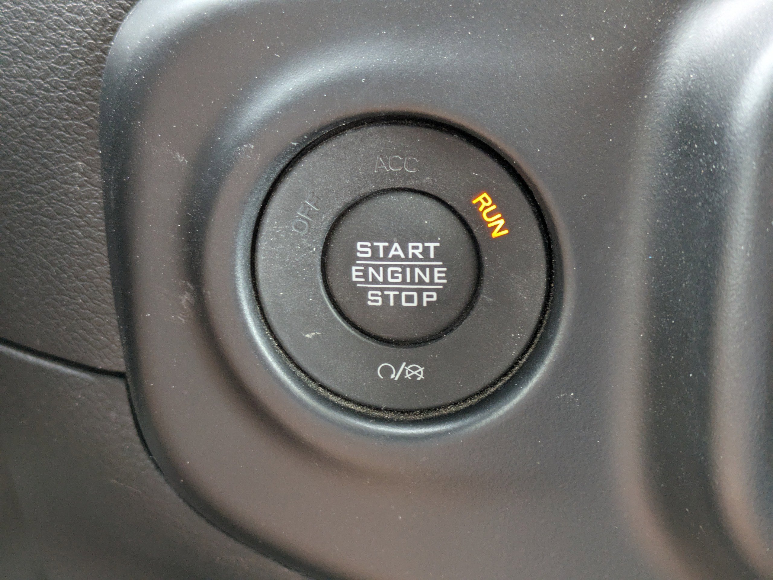 Certified 2022 Jeep Wrangler Unlimited Sahara w/ Dual Top Group image 25