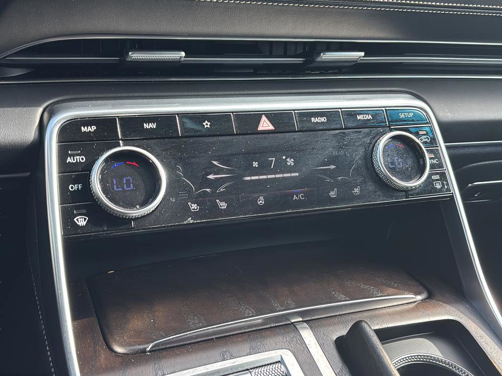 Used 2022 Genesis GV80 2.5T w/ Advanced Package 03 image 33