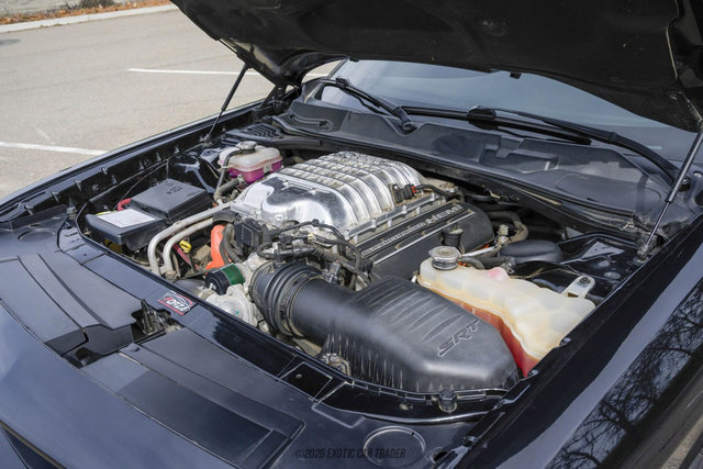 Used 2016 Dodge Challenger SRT Hellcat image 16