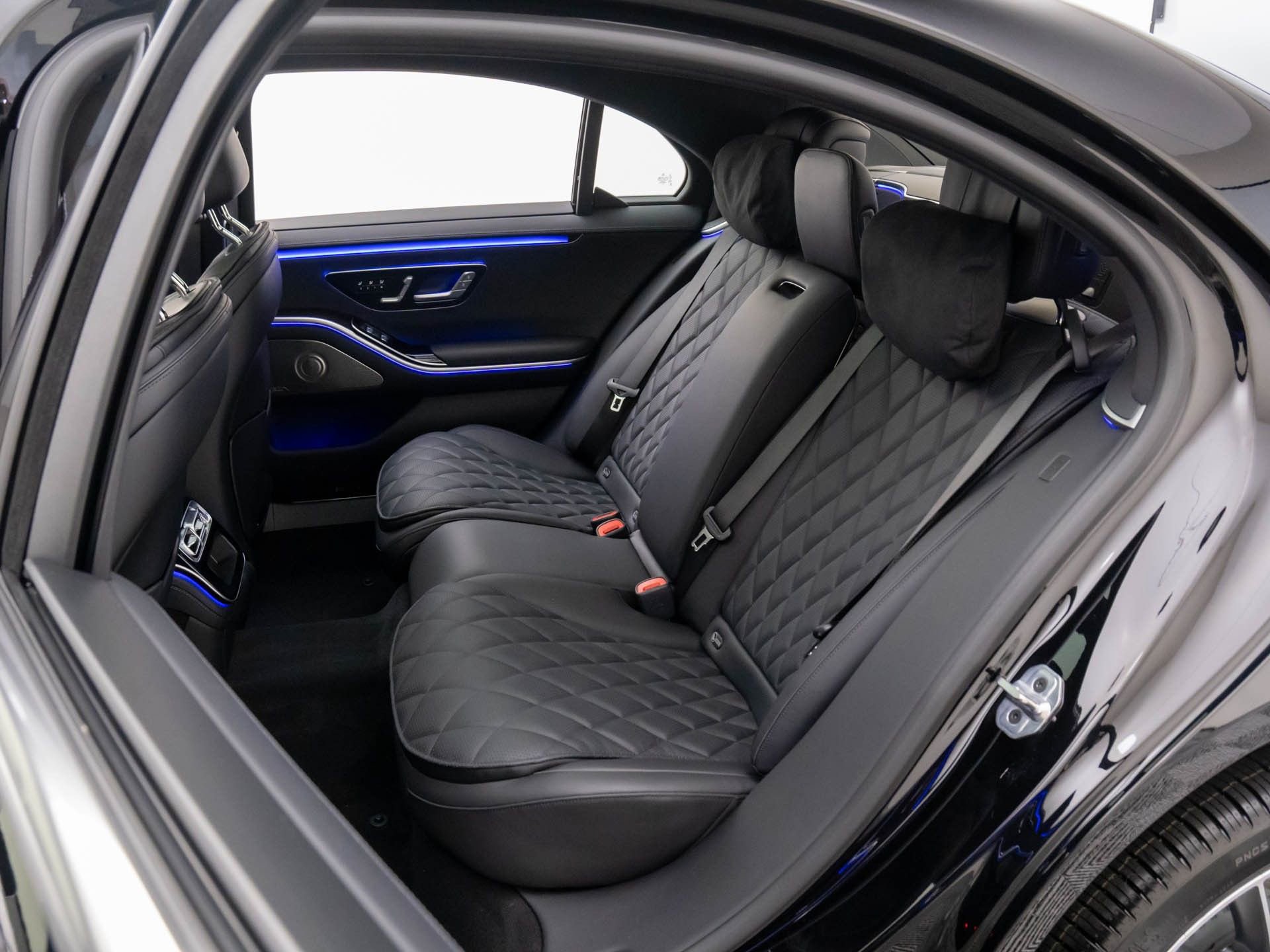 New 2026 Mercedes-Benz S 580 4MATIC Sedan image 17