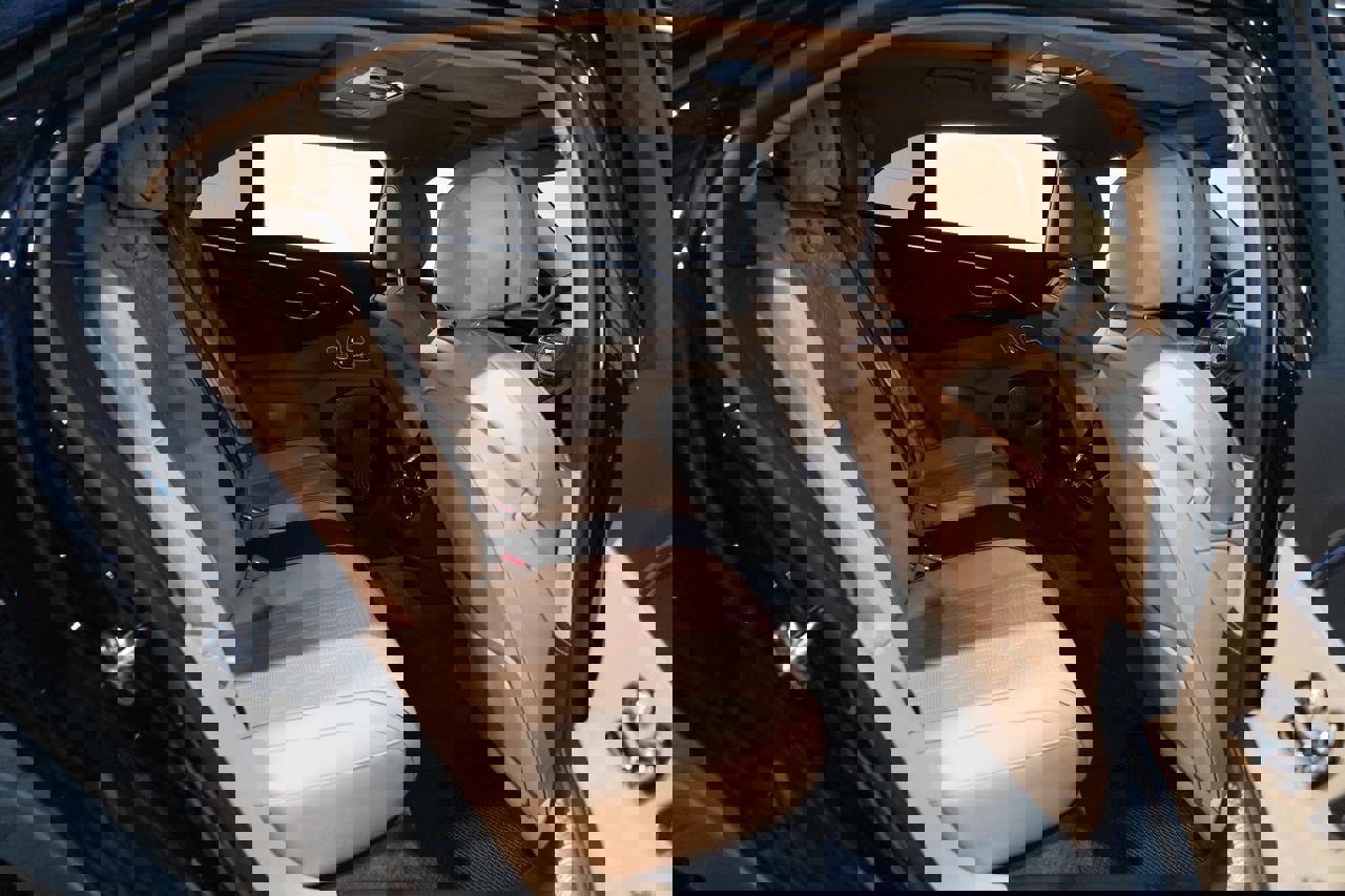 Used 2022 Bentley Flying Spur V8 image 20