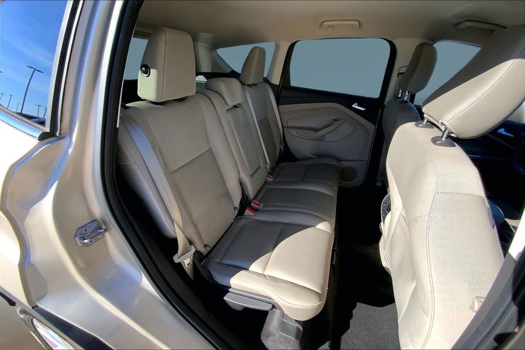 Used 2018 Ford Escape SE image 25