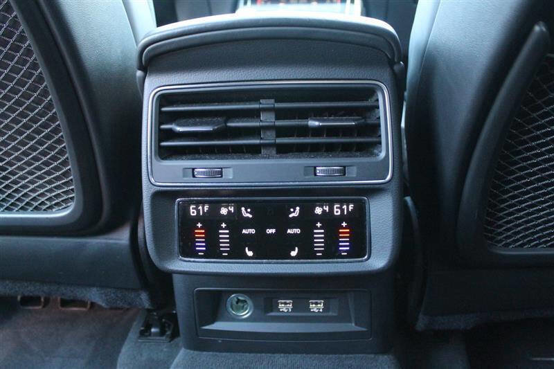 Used 2020 Audi Q8 Prestige w/ Prestige Package image 31