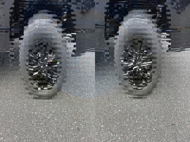 New 2025 Ford F150 Lariat w/ Equipment Group 501A Mid image 19