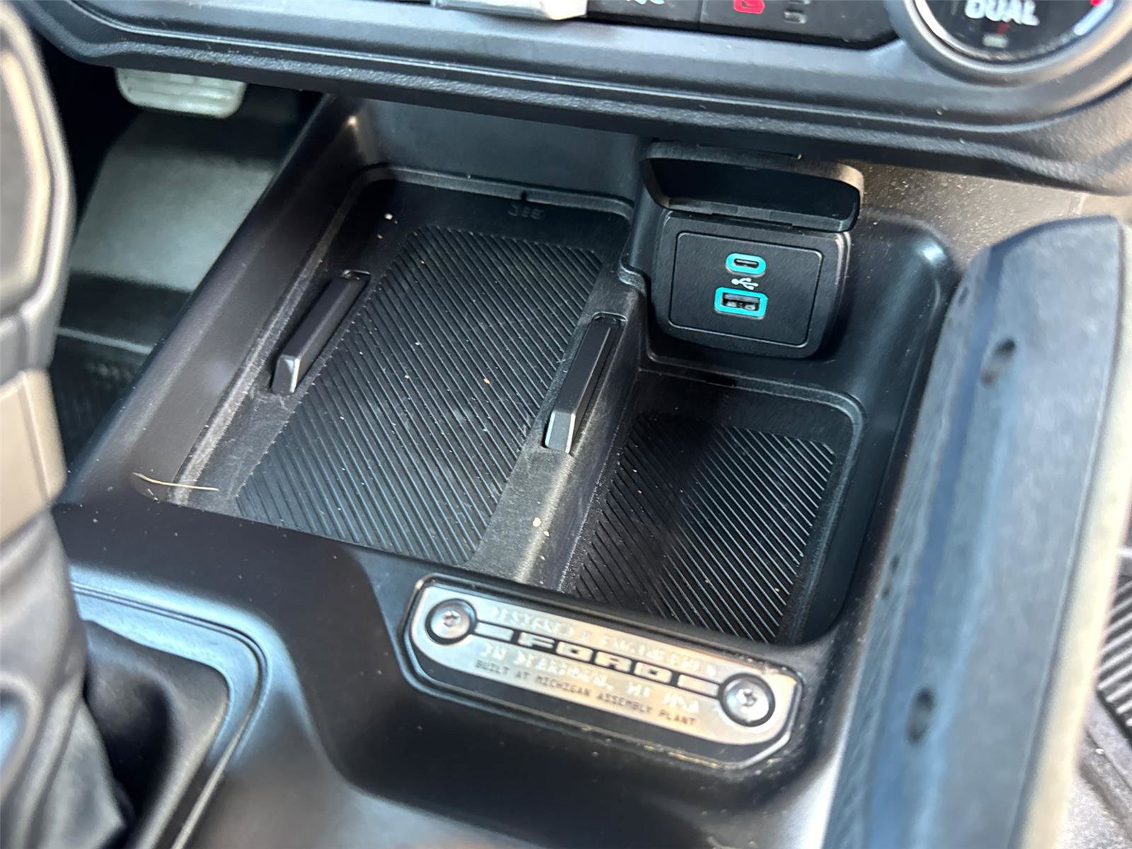 Used 2025 Ford Bronco Badlands AWD/4WD image 18