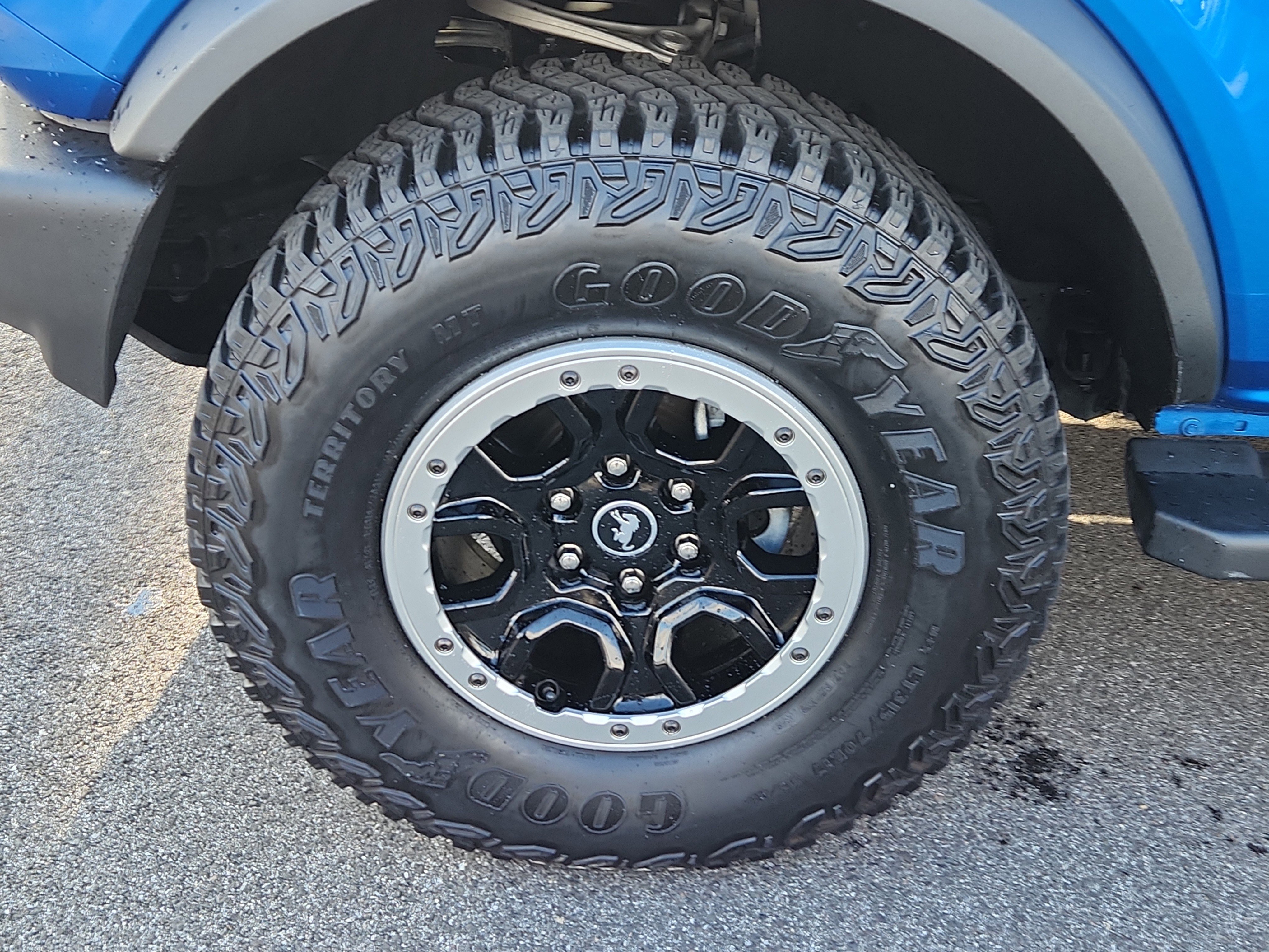 Used 2022 Ford Bronco 4-Door w/ Sasquatch Package image 9