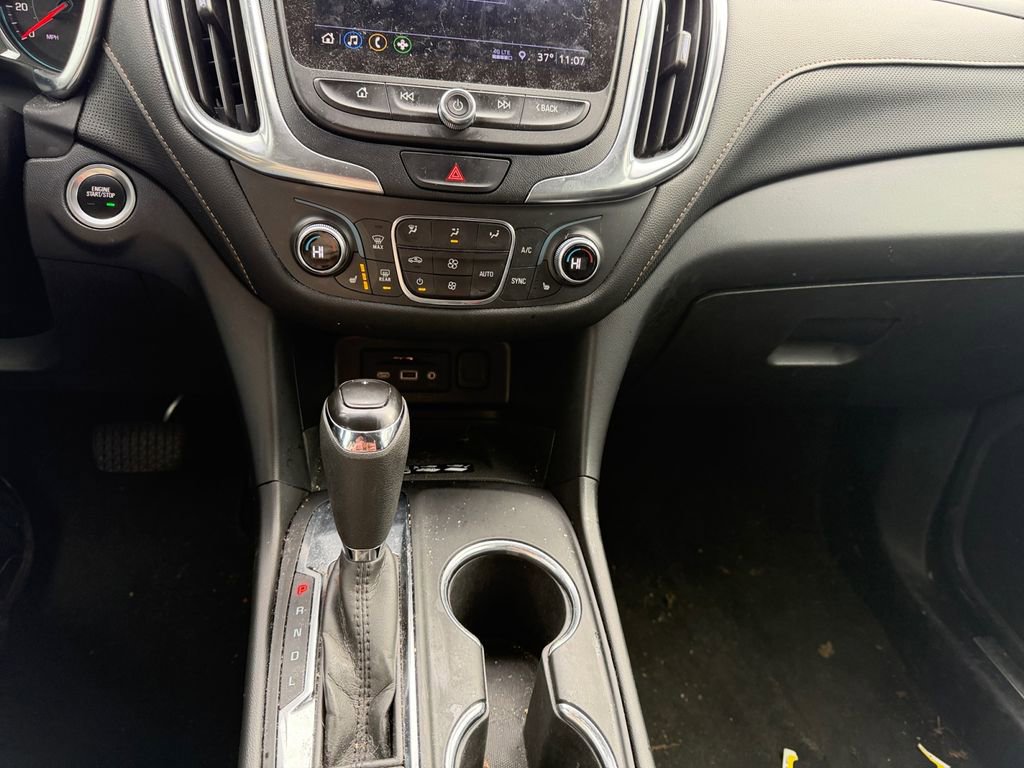 Used 2021 Chevrolet Equinox Premier w/ Redline Edition image 16