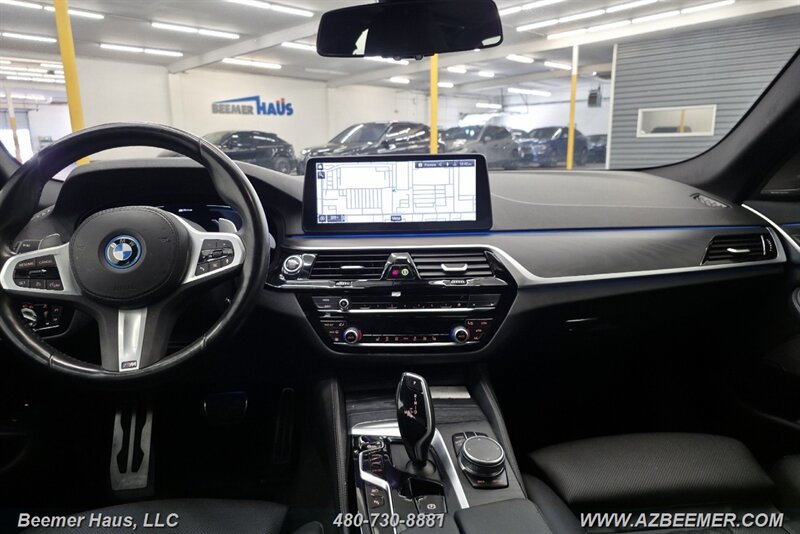 Used 2023 BMW 530e w/ M Sport Package RWD image 19
