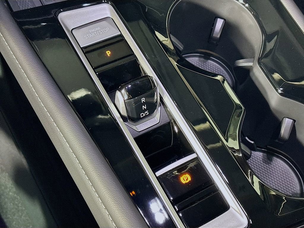 New 2025 Volkswagen Atlas SEL image 18