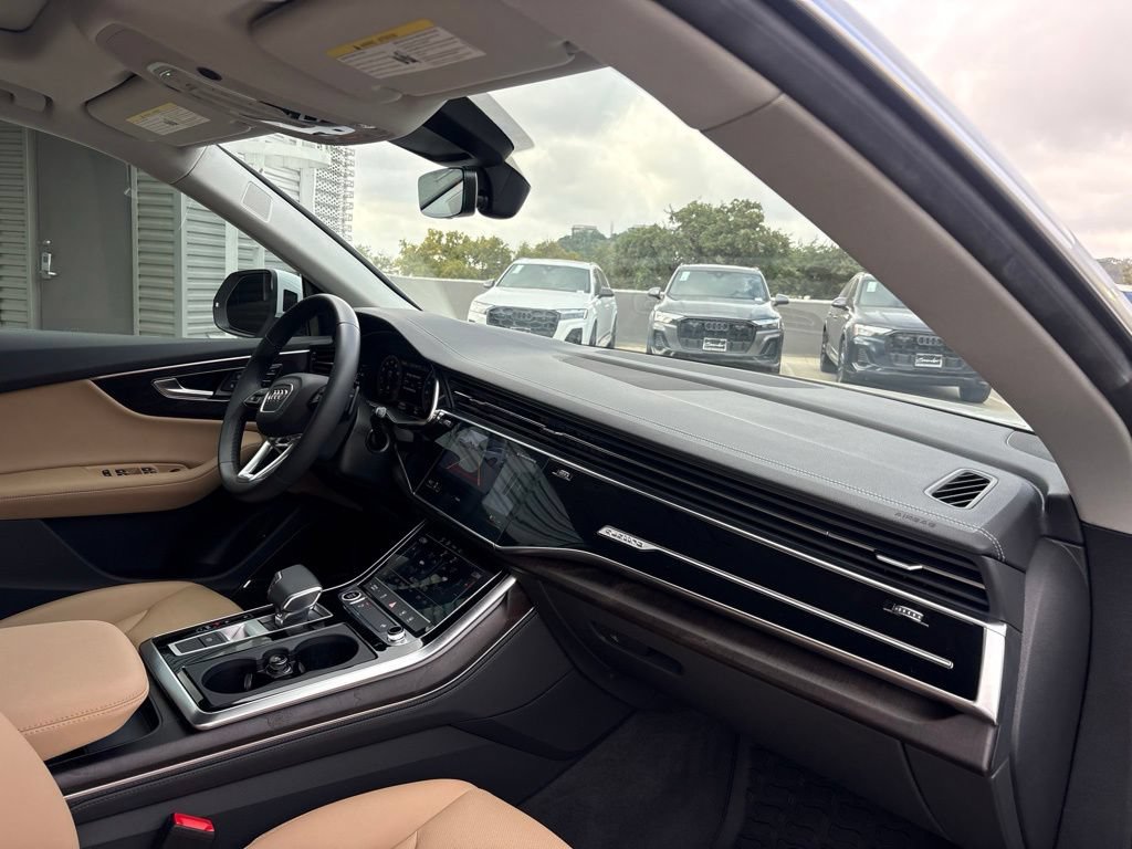Used 2023 Audi Q8 Premium Plus AWD/4WD image 15
