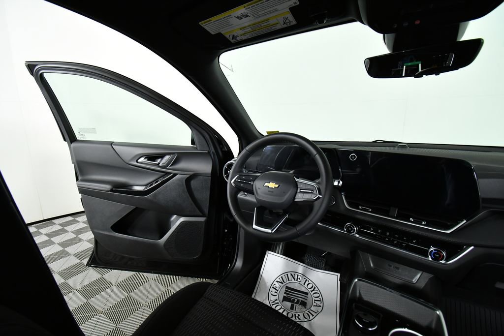 New 2026 Chevrolet Equinox LT w/ Safety and Technology Package image 19