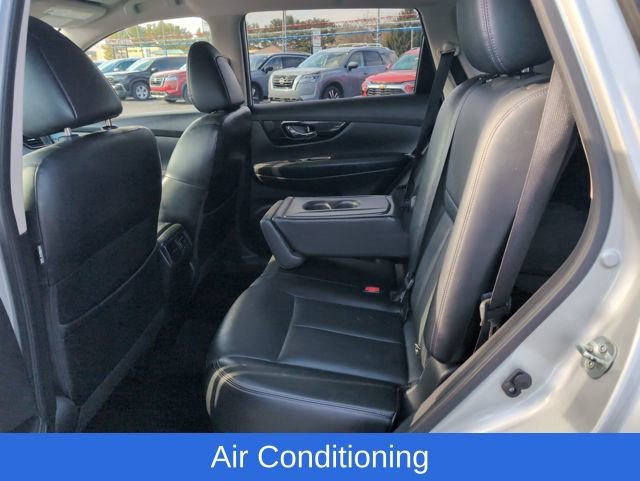 Used 2017 Nissan Rogue SL image 10