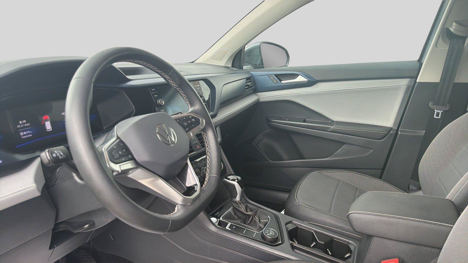 Used 2024 Volkswagen Taos SE w/ Black Wheel Plus Package AWD/4WD image 16