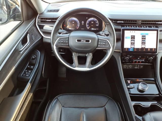 Used 2022 Jeep Grand Cherokee L Limited image 19